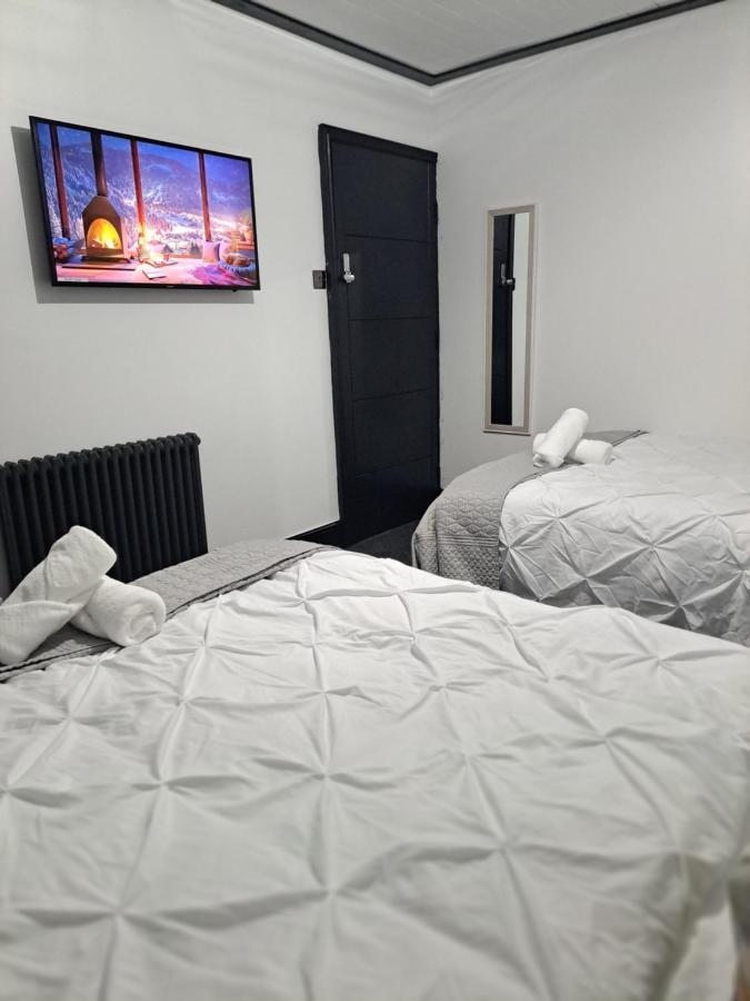 Family Holiday With Hot Tub , Family Groups Only Blackpool Exteriör bild