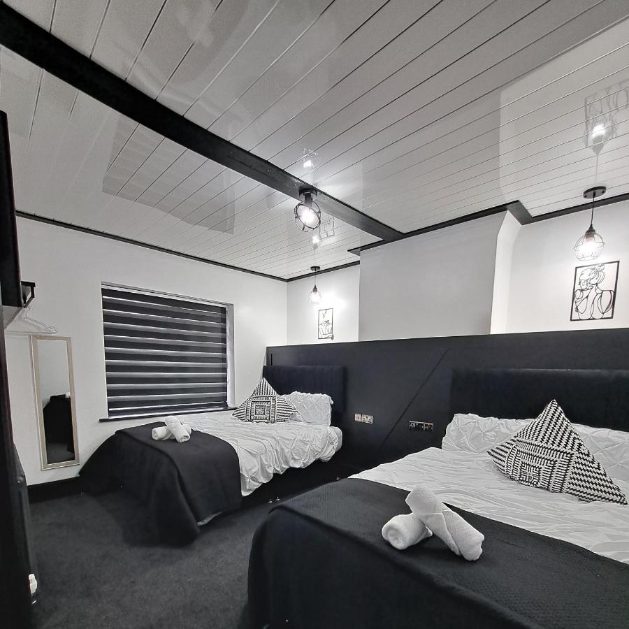 Family Holiday With Hot Tub , Family Groups Only Blackpool Exteriör bild